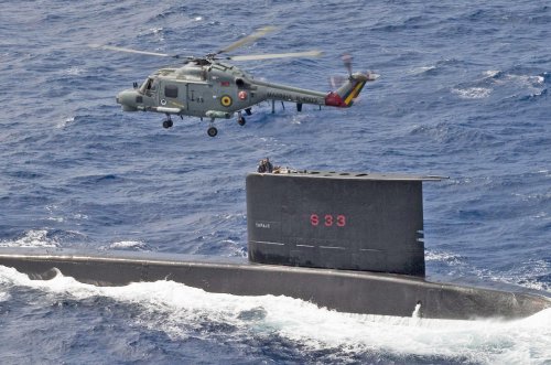 10 aircraft made great by a new engine