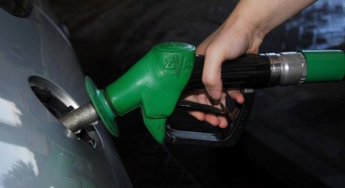 Estás gastando más dinero en combustible por culpa de estos errores en el coche: así puedes reducir el consumo según los expertos