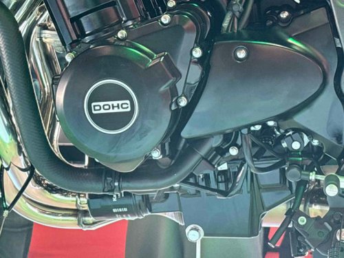 魅惑のビキニカウル！ カワサキ新型「Z900RSカフェ」をあらゆる角度から撮影〈バイク百景／ジャパンモビリティショー2025〉