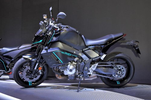 ヤマハの黒い三連星? 電動バイク3車種の詳細を実物で確認
