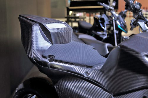 ヤマハの黒い三連星? 電動バイク3車種の詳細を実物で確認