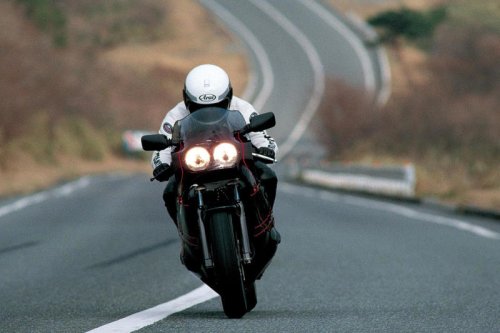 究極のコンプリートマシン・ヨシムラ「トルネード1200ボンネビル」（1987-88年）を解説｜GSX-R1100をベースとした世界最速のストリートバイクが誕生