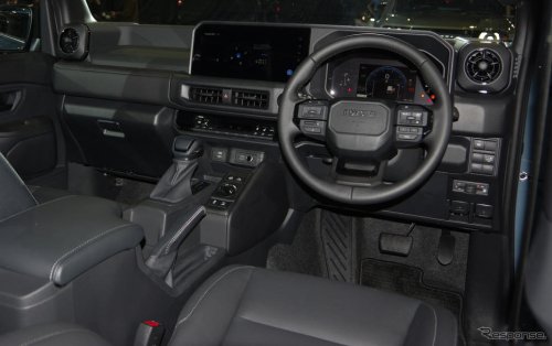 【トヨタ ランドクルーザーFJ】小さくても廉価版じゃない！ 実はほぼ「ランクル250」まんまの質実剛健インテリア