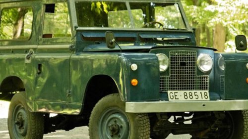 SUV, Land Rover, Rover, From humble beginnings to V8 super SUV: Land Rover Defender evolution