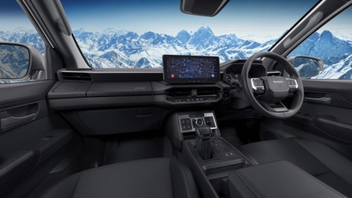 トヨタが新型「ハイラックス」を世界初公開 ディーゼルのほかBEVやFCEVを設定