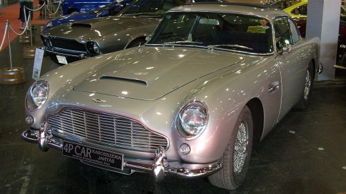11 vintage cars that became collector favorites years later