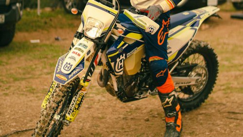 20 Motorcycles That Look Like Dirt Bikes