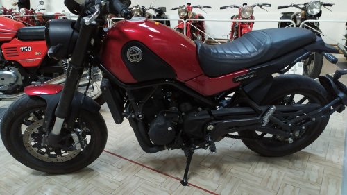 20 Motorcycles That Look Like Dirt Bikes