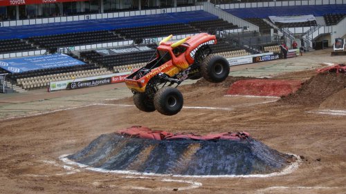 20 Reasons Why People Love Watching Monster Trucks
