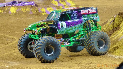 20 Reasons Why People Love Watching Monster Trucks