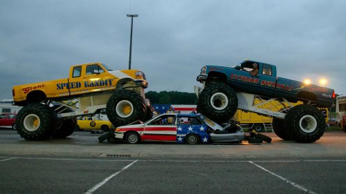 20 Reasons Why People Love Watching Monster Trucks