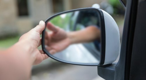 Los consejos que arrasan en TikTok para vencer la amaxofobia (y los que deberías evitar)