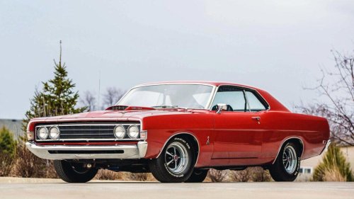 25 Classic Cars That Are a Dad’s Dream Come True
