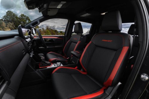 2.4Lディーゼル×新4WDで“本気の相棒”に進化！日産、新型ピックアップトラック「ナバラ」が豪州デビュー