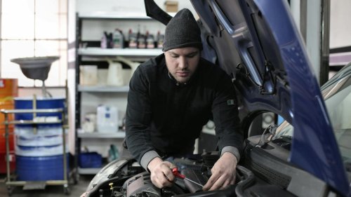 The pros and cons of buying a Hybrid