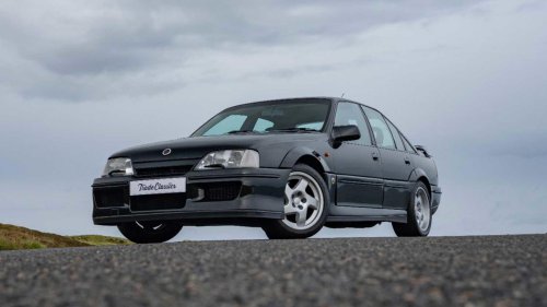 Top 10 coolest cars powered by twin-turbocharged engines