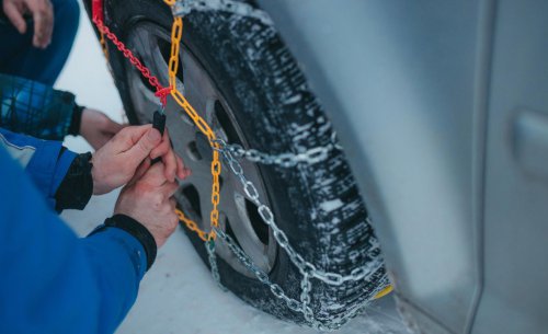 Citroën | No solo la baliza V-16: estos documentos y accesorios también son obligatorios y si no los llevas en el coche la multa puede ser de 200 euros