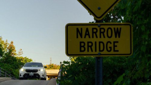 BMW M5 Touring vs Porsche Taycan GTS Sport Turismo Comparison