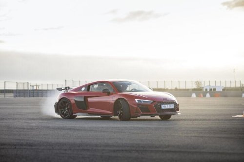Audi, Audi R8, Lamborghini, The Audi R8 could return as a Lamborghini twin