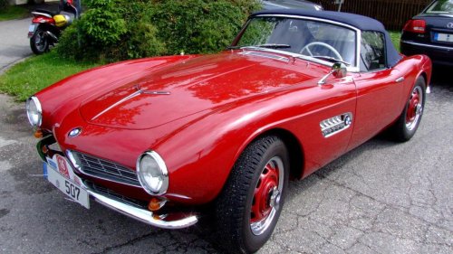 10 vintage cars that were ahead of their time