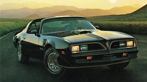 10 muscle cars from every era that still capture enthusiast attention today
