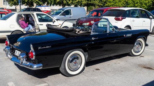 20 Classic Vehicles Every Boomer Loved