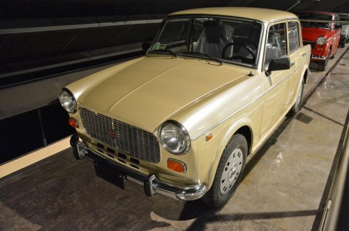 Fotos: La colección de coches más extraña del mundo
