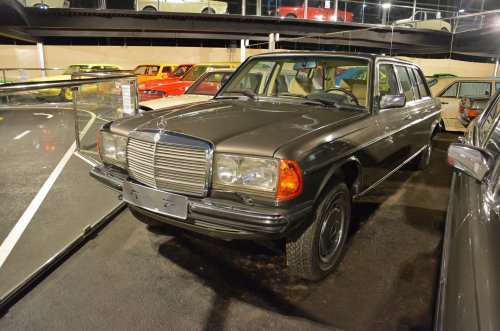 Photos: The world's strangest car collection