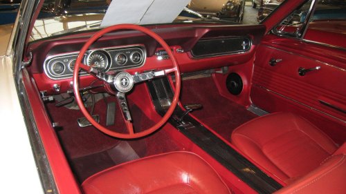 Vintage Appeal: 20 Reasons Why People Love Older Cars