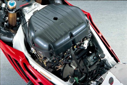 ヨシムラ「トルネードII S-1」解説｜GSX-R1000ベースの第3のコンプリート車はサーキットでも活躍できる仕上がりに