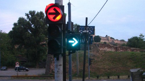 10 Things American Drivers Do That Europeans Don’t & Vice Versa
