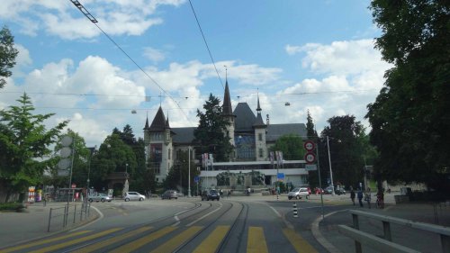 10 Things American Drivers Do That Europeans Don’t &amp; Vice Versa