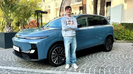 Stellantis ya tiene un candidato a familiar perfecto: así es el Leapmotor D99... llega con mucho que decir