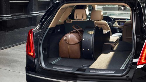 5 situations where SUVs outperform pickup trucks