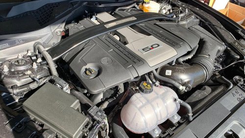 8 V8 engines that sounded expensive even when they weren’t