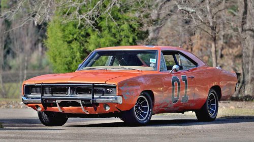 10 Cars In Movies That Became Pop-Culture Icons