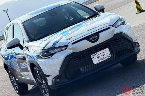トヨタが凄い「カローラクロス」公開！ 水素エンジンの仕上がりは？ “ガソリン車と変わらない”走りの裏にある「仲間たち」の奮闘とは