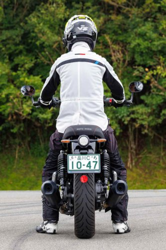 伝統を守り続ける孤高の存在「モト・グッツィV7シリーズ」最新モデルを試乗レビュー！