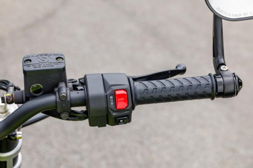 伝統を守り続ける孤高の存在「モト・グッツィV7シリーズ」最新モデルを試乗レビュー！