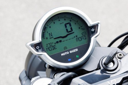 伝統を守り続ける孤高の存在「モト・グッツィV7シリーズ」最新モデルを試乗レビュー！