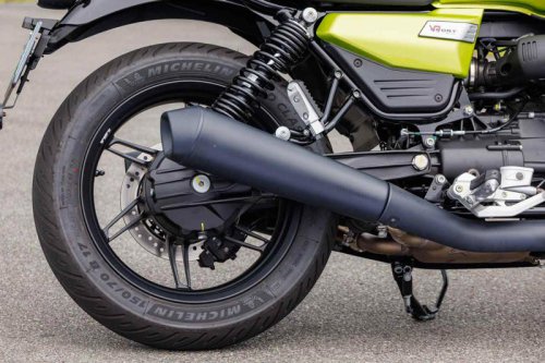 伝統を守り続ける孤高の存在「モト・グッツィV7シリーズ」最新モデルを試乗レビュー！