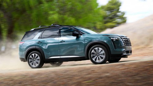 Nissan SUV interior comparison: Space, comfort, and features across models