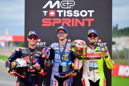 KTM | Pedro Acosta justifica la debacle de KTM frente a Álex Márquez en el GP de Valencia: "Eso nos ha matado aquí"