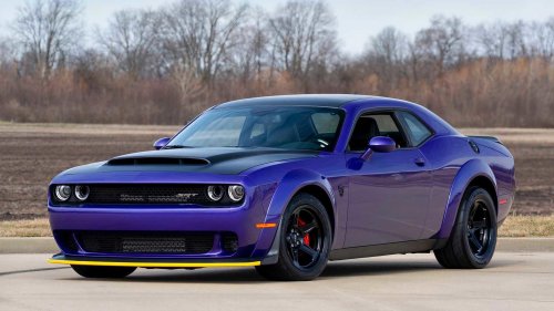 The first street-legal car to run a 10-second quarter mile