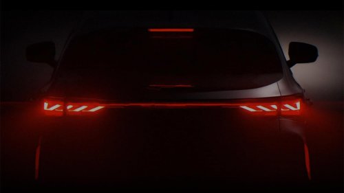 Existe un EBRO S400 italiano de precio barato y motor de gasolina, un SUV con opción ECO que pronto será mejorado