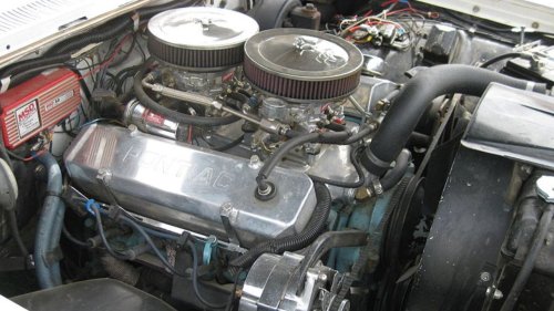 9 vintage V8 engines that mechanics say were built to last