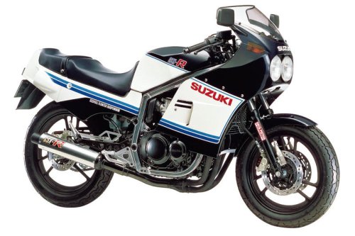 スズキ「GSX-R（GK71B）」（1984年）｜新開発エンジンとアルミフレームで未踏の軽さを実現