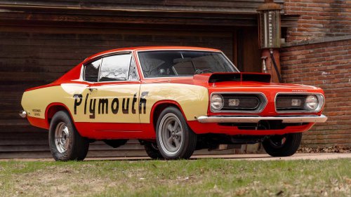 7 Classic Muscle Cars That Were Faster Than A Hemi 'Cuda
