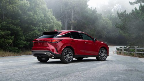 10 long-range hybrid SUVs: Maximize your fuel efficiency