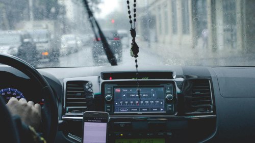 10 car features you’ll wish automakers never killed